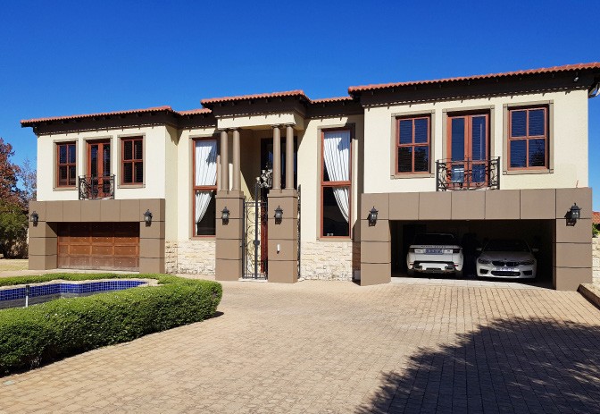 Existing 361 Eco Estate residence before alteration